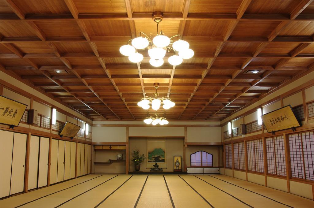 Mukaitaki Hotel Aizuwakamatsu Exterior foto